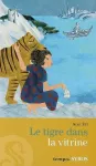 Le tigre dans la vitrine